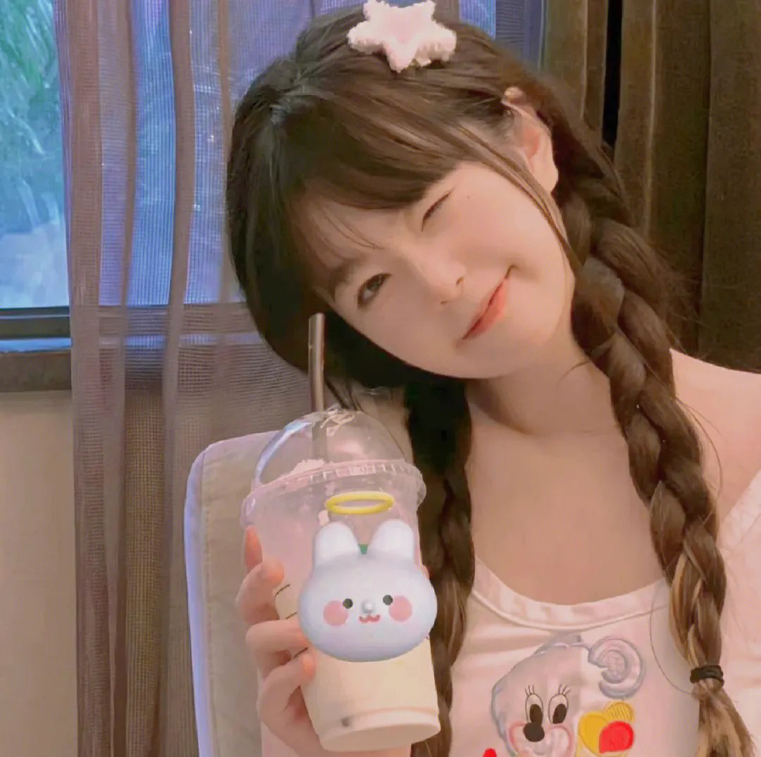 淘气小女巫 高清在线观看